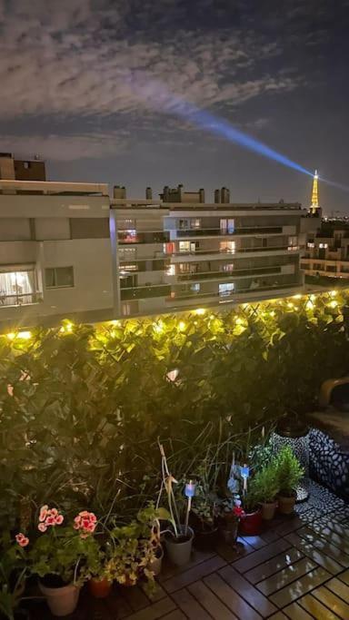 Nice Loft With Romantic View Over The Eiffel Tower Παρίσι Εξωτερικό φωτογραφία